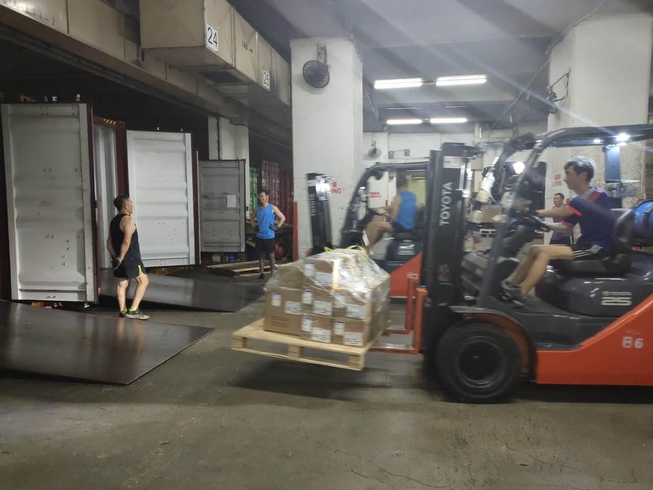 工人操作照片 3